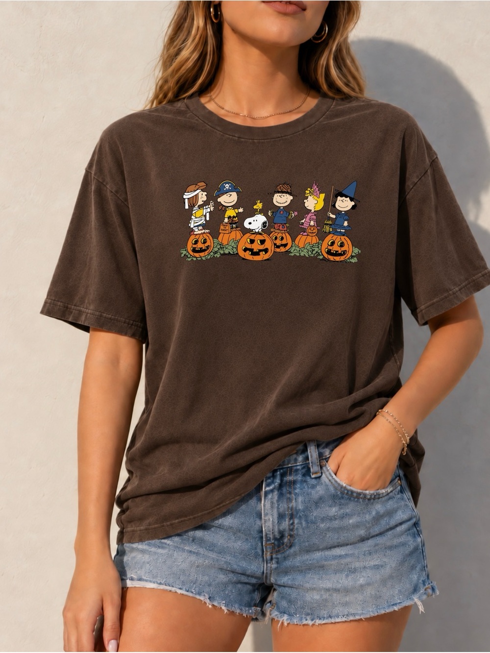 Peanuts Gang Halloween Pumpkins Brown Spooky Fall Aesthetic Gildan Tee